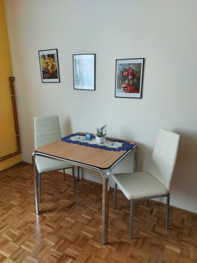 Apartma Reich Apartment Ptuj Bagian luar foto